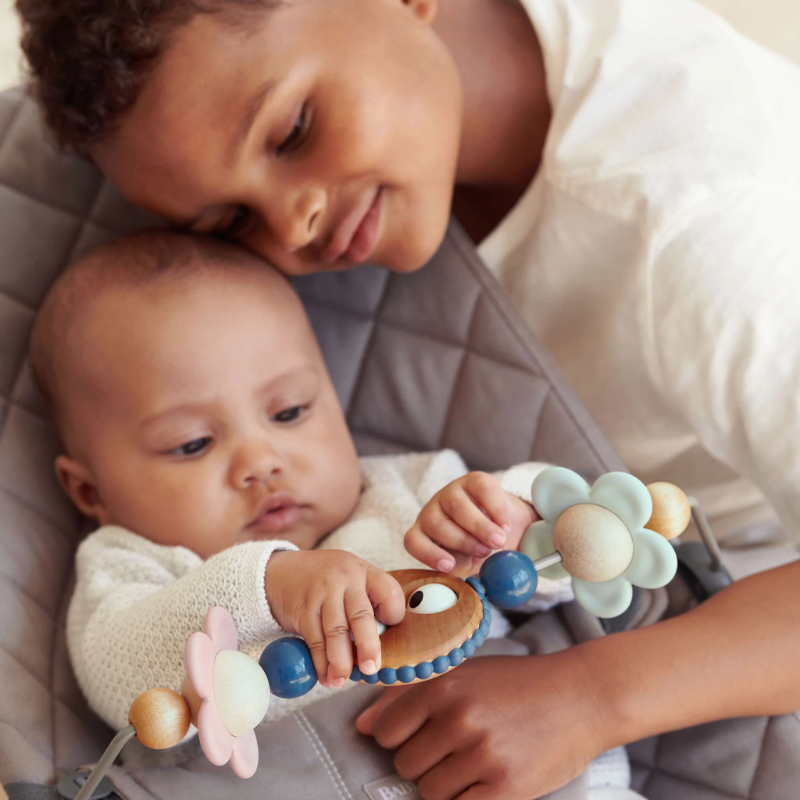 BabyBjörn® Lok z igračkami za gugalnik Googly Eyes Pastels BabyBjörn