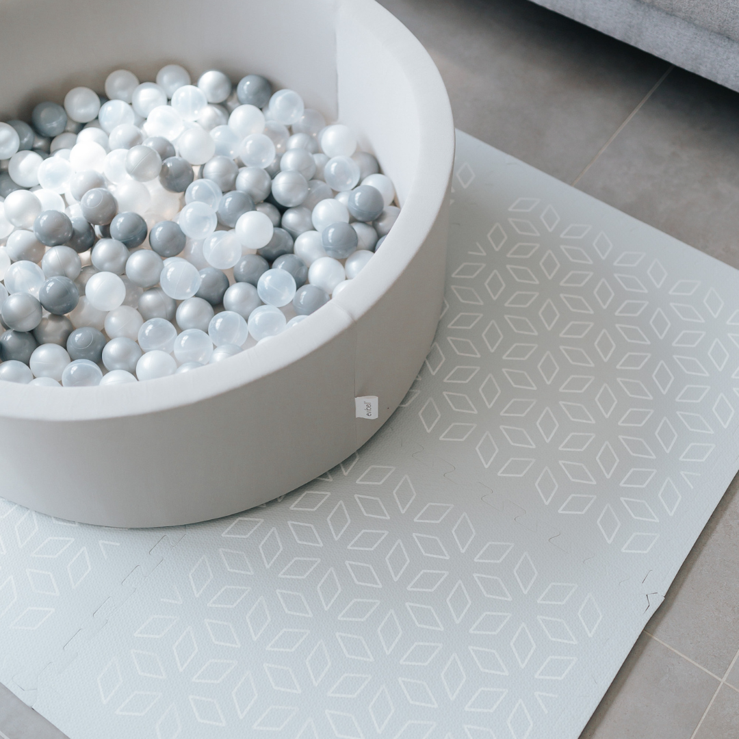 Evibell® Igralna podloga Puzzle 120x180 Geometric Grey Evibell