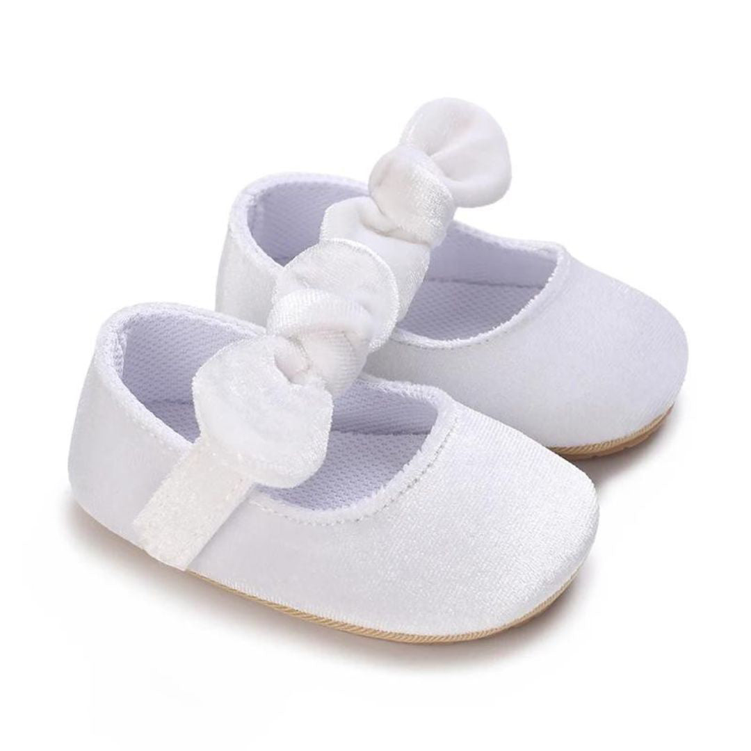 Čevlji za posebne priložnosti za dojenčke Soft White Bow 6-12m (12cm) Petite Anna