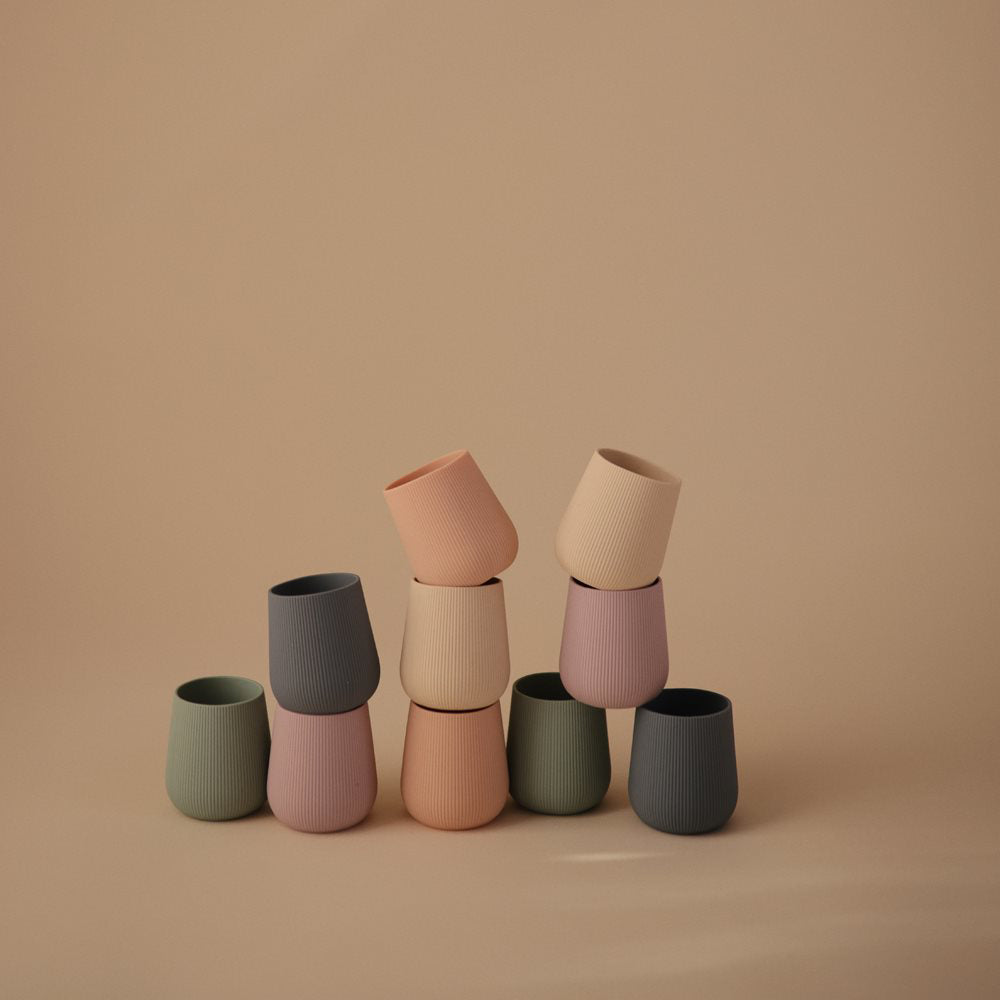 Mushie® Silikonski kozarček MINI Sippy Cup Cambridge Blue Mushie