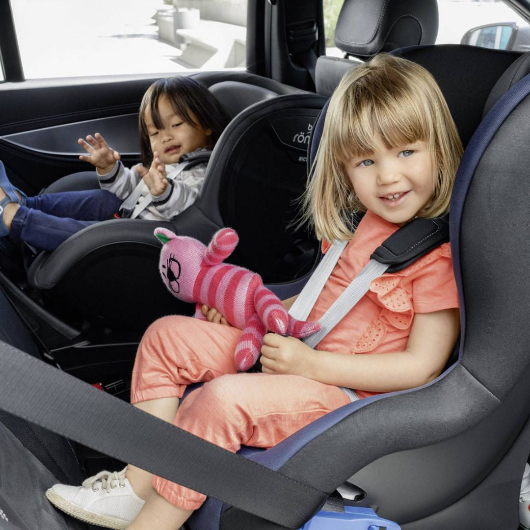 Britax Römer® Otroški avtosedež i-size 40-105 cm Dualfix Plus Space Black Britax Römer