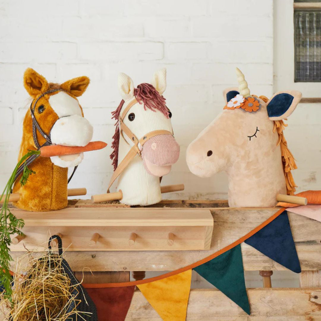 Bieco® Plišasta igrača Konj Magic Bieco