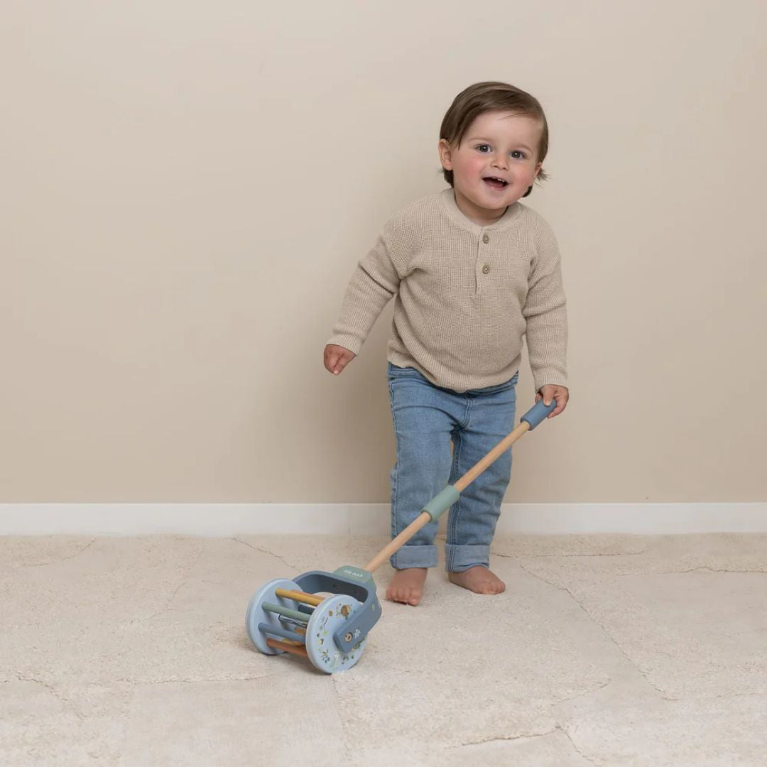 Little Dutch® Lesena ropotuljica za potiskanje Forest Friends Little Dutch