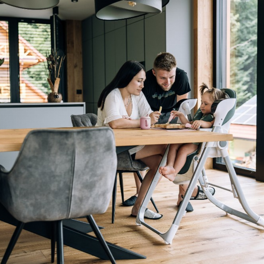 FreeON® Otroški stol za hranjenje 2v1 Oli Deluxe beige FreeON