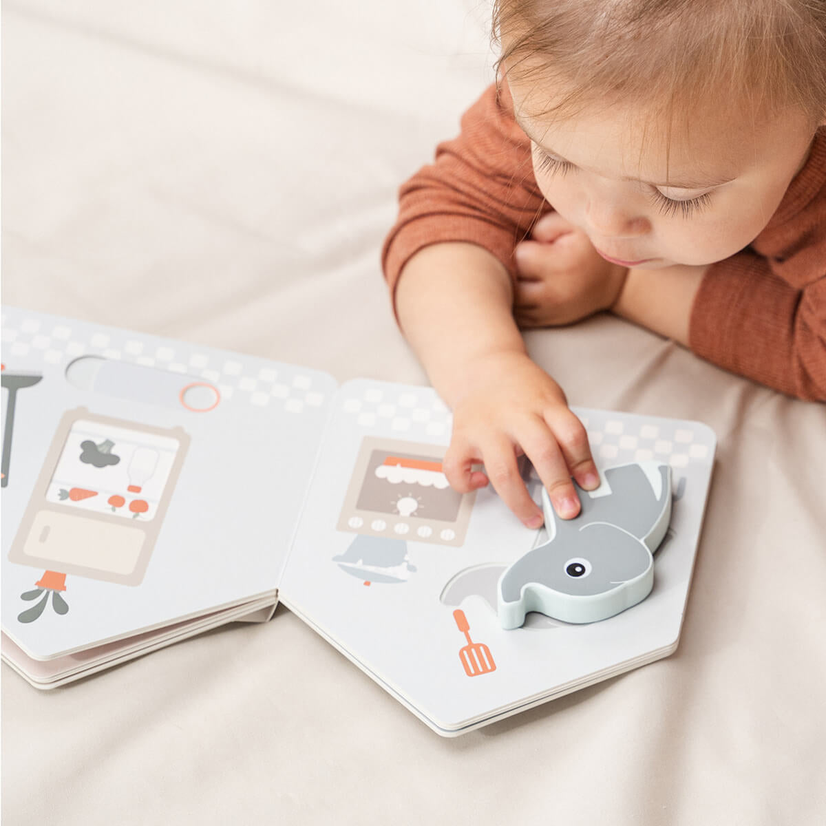 Done by Deer® Moja prva knjiga Elphee's home Deer Friends Done by Deer