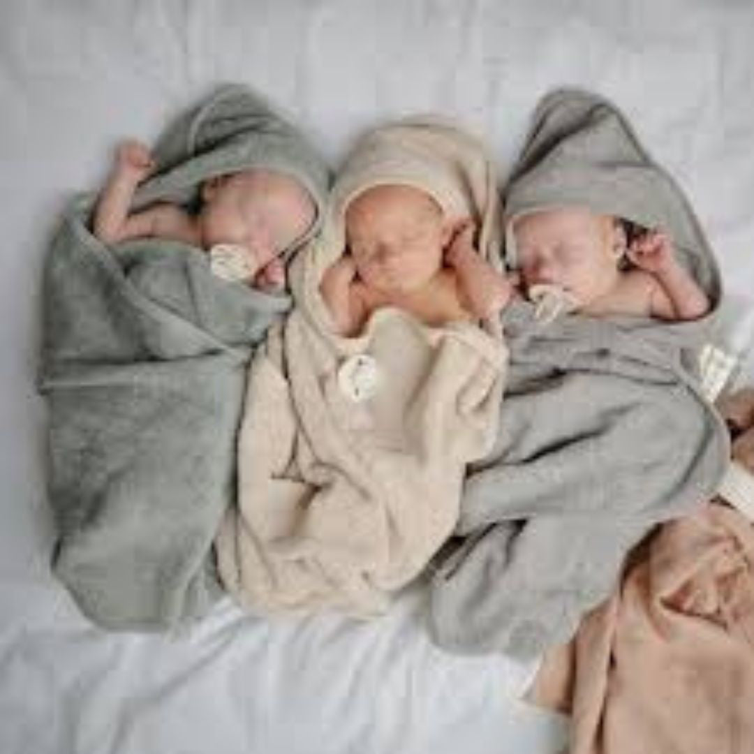 Mushie® Brisača s kapuco Moss Mushie