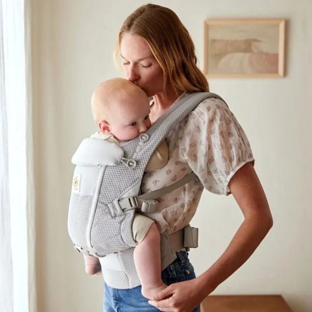 Ergobaby® Nosilka Adapt Soft Flex Mesh Pearl Grey Ergobaby