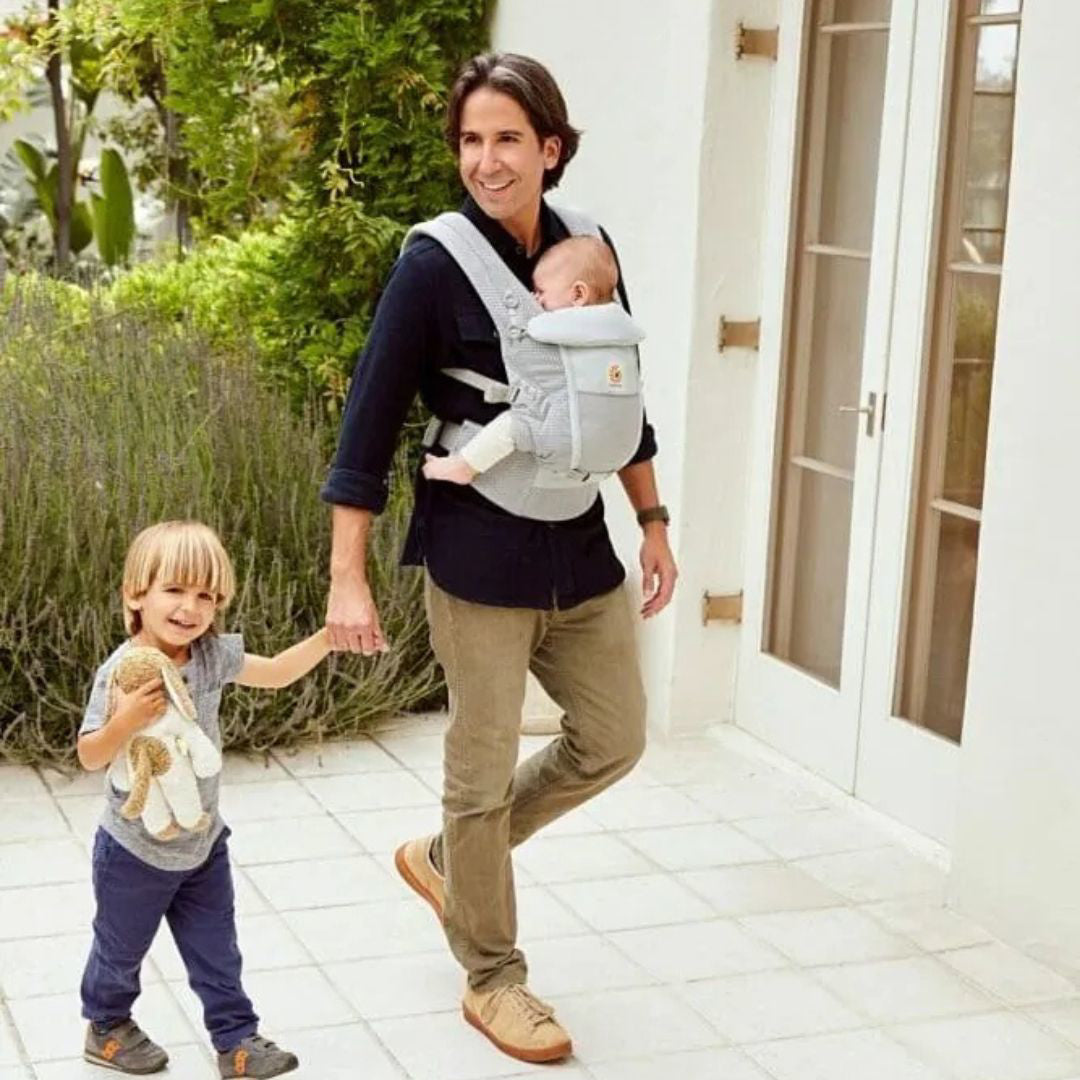Ergobaby® Nosilka Adapt Soft Flex Mesh Pearl Grey Ergobaby